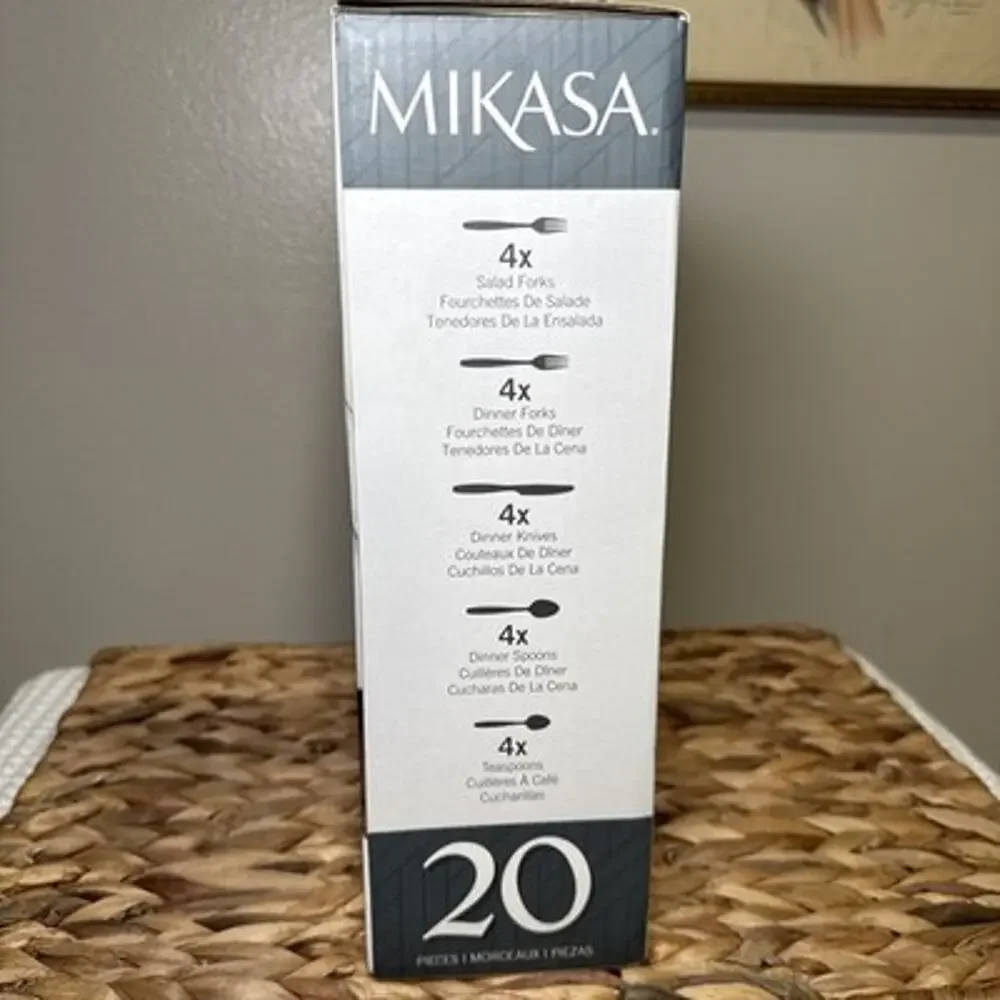 Mikasa Novaro 20pcs Flatware Set Service for Four Stainless Steel New In Box